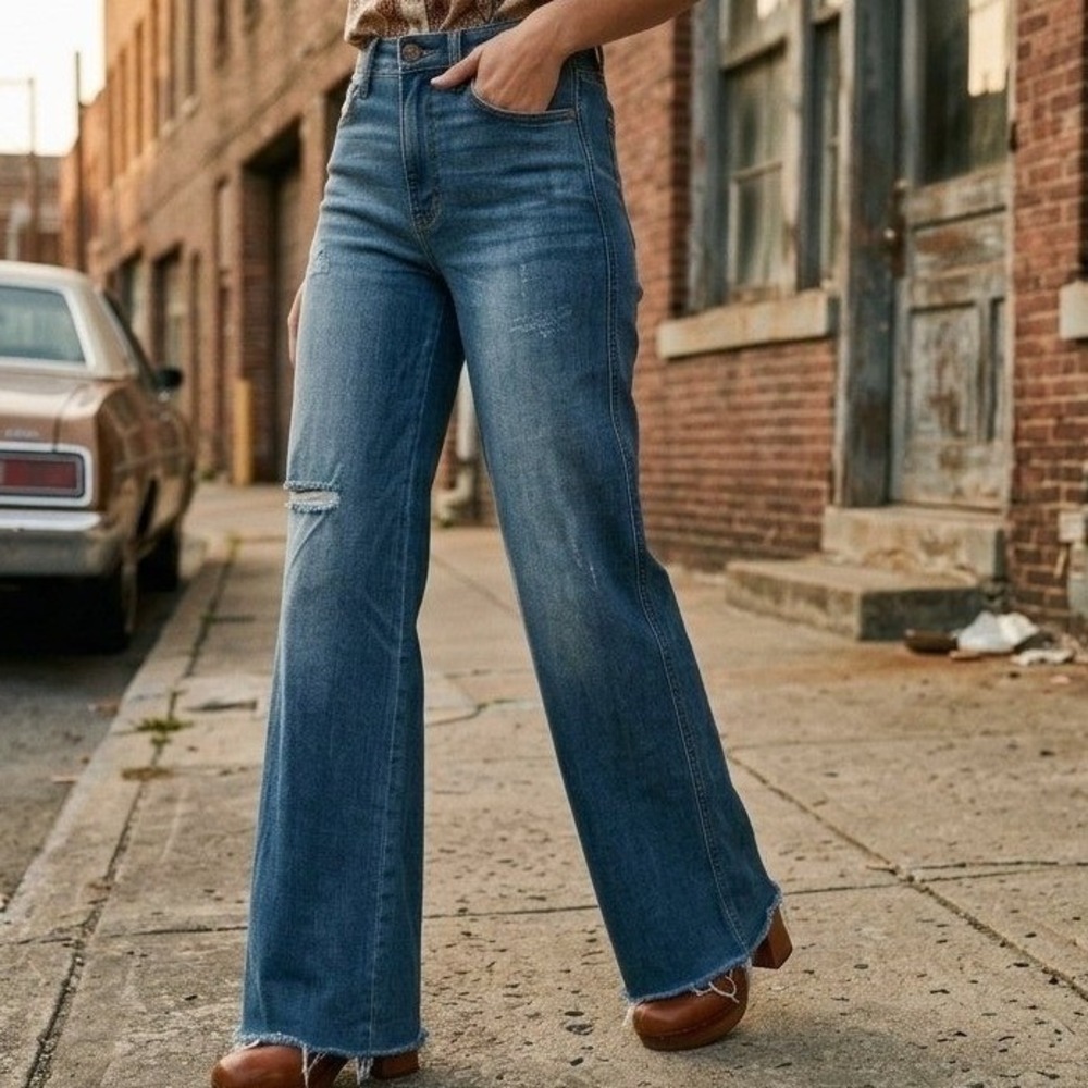 Judy Blue Retro Wide Leg Jeans Women 5/27 (27x34) Distressed High Rise Raw Hem